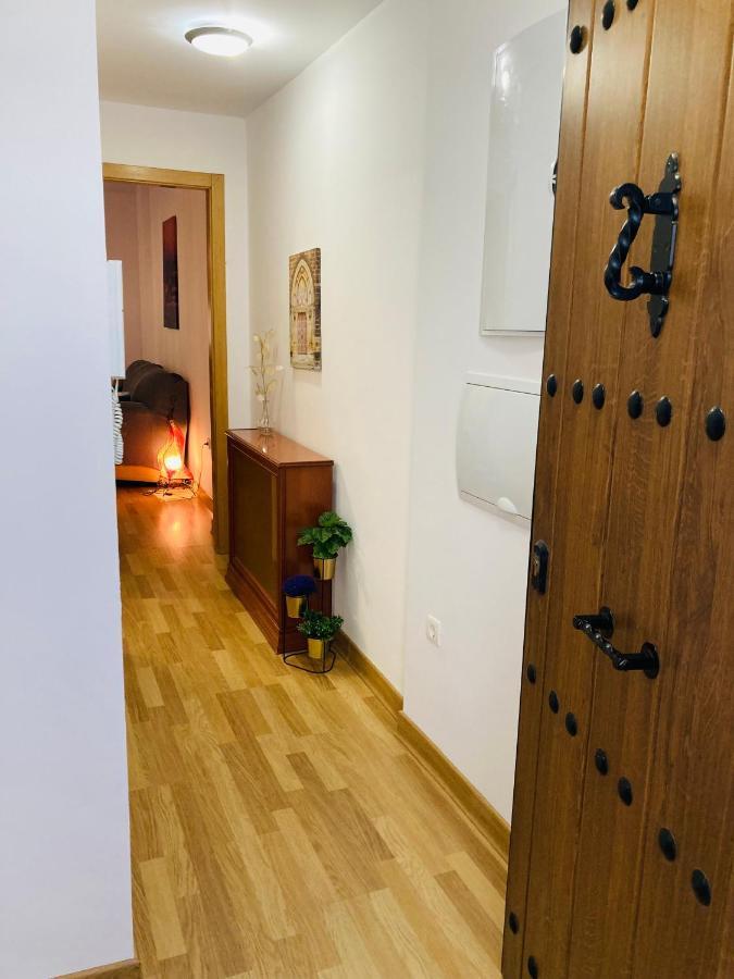 El Hogar De Mercedes Guejar Sierra Esterno foto
