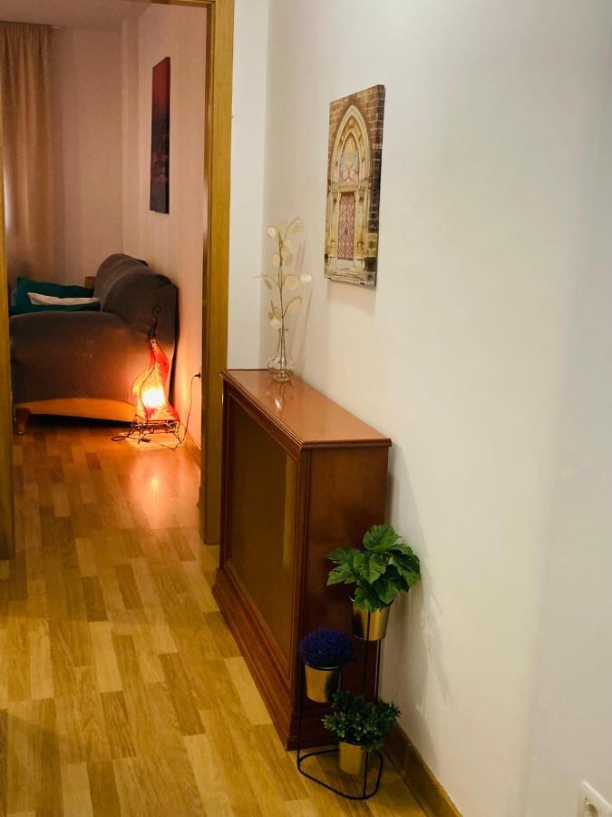 El Hogar De Mercedes Guejar Sierra Esterno foto