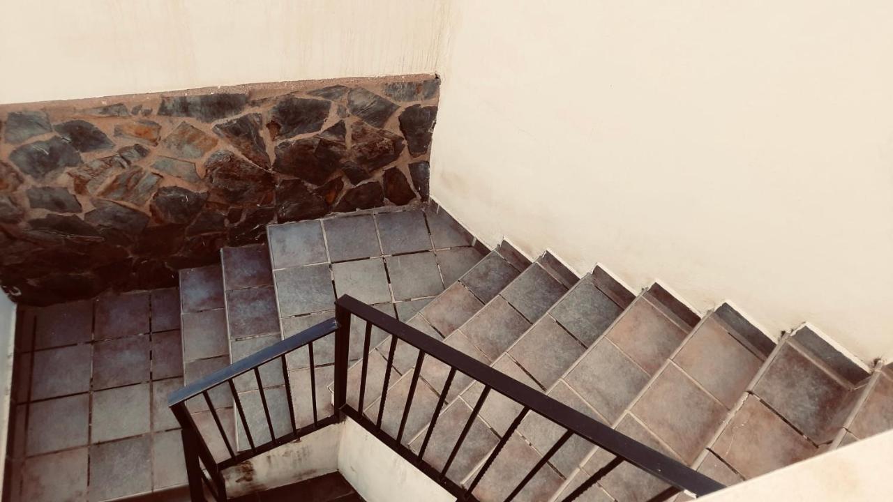 El Hogar De Mercedes Guejar Sierra Esterno foto