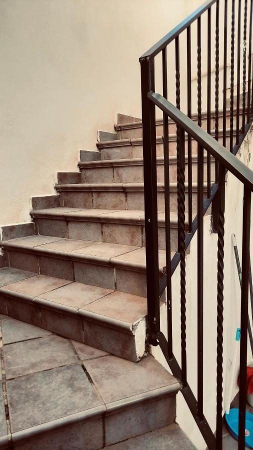 El Hogar De Mercedes Guejar Sierra Esterno foto