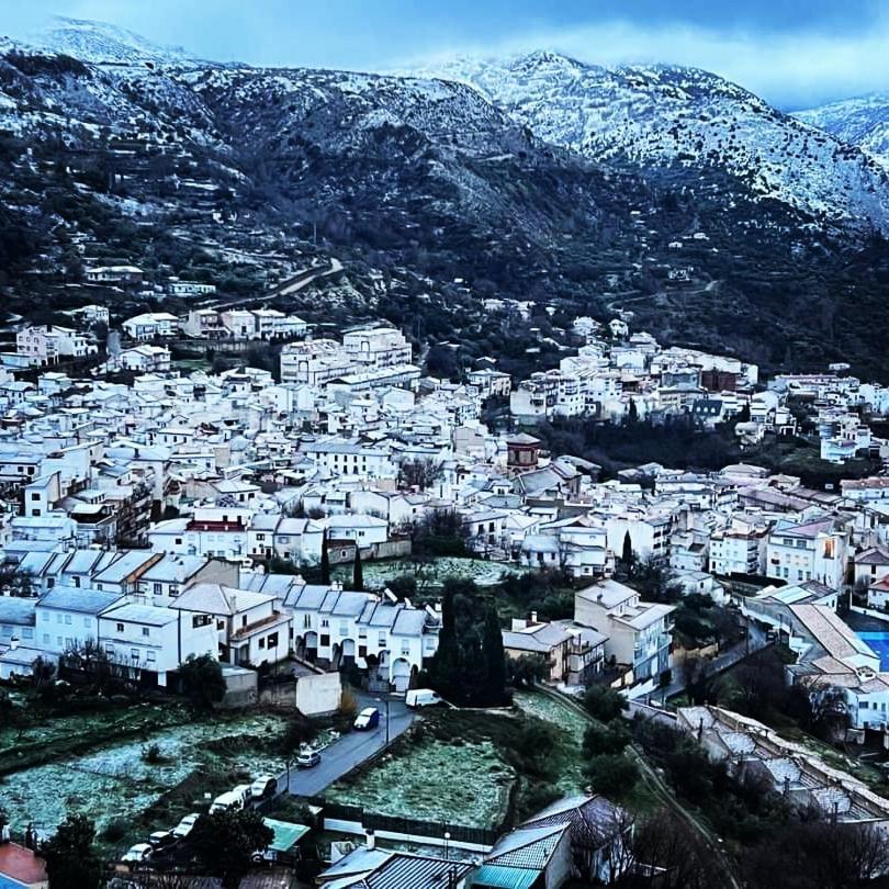 El Hogar De Mercedes Guejar Sierra Esterno foto